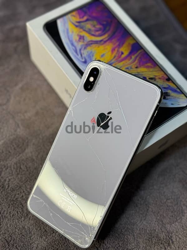 iPhone xs max 1