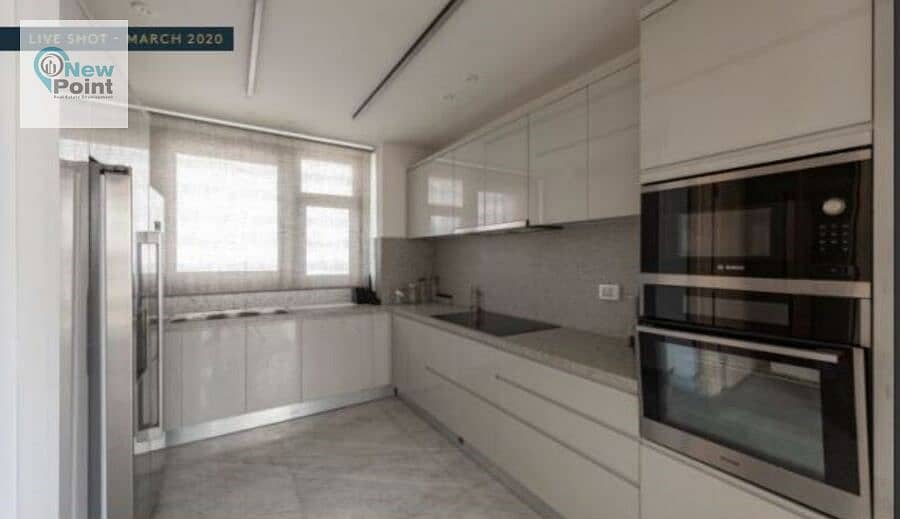 Receive immediately a 243 m² townhouse, super deluxe finishing, ready for housing in Shorouk City 6