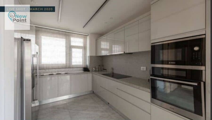 Receive immediately a 243 m² townhouse, super deluxe finishing, ready for housing in Shorouk City 7