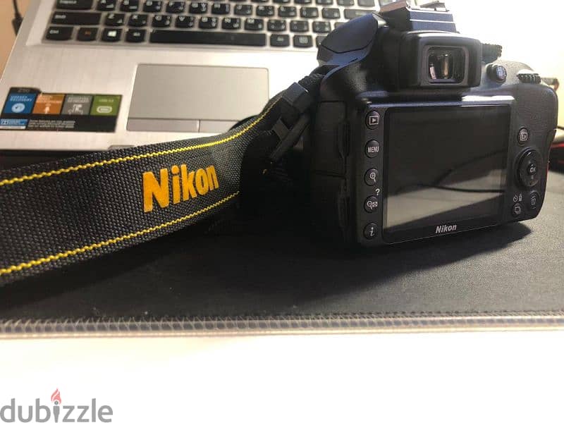 للبيع: كاميرا Nikon D3300 بحالة ممتازة 5