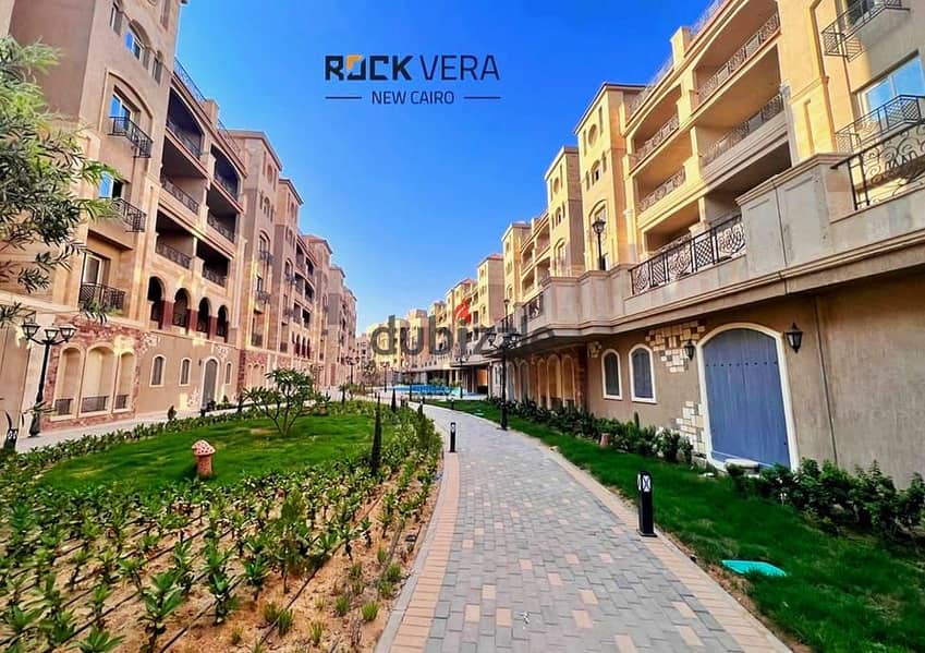 The last penthouse 235 m for sale in Rock Vera Compound, Fifth Settlement, immediate delivery (in installments) 2