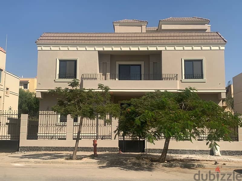 فيلا للبيع في بيفرلى هيلز متشطبه ٣/٤ تشطيب \ villa for sale 5