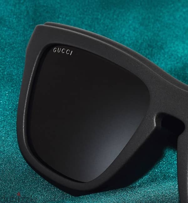 Very Unique Orginal Gucci Sunglassess 1