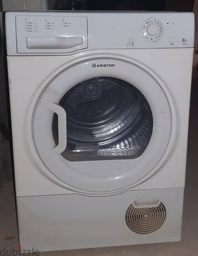 مجفف ملابس اريستون ٨كم Ariston DRYER 8kg