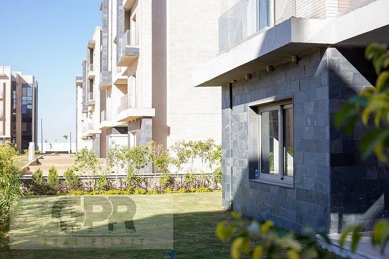 للبيع شقه جاهزه للستلام في كمبوند جاليريا مون فالي | For sale, a ready-to-move apartment in Galleria Moon Valley Compound 1