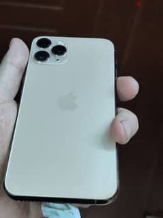 iPhone 11 pro  256  face iD شغال طلقه شاشه اصليه  مغير بطاريه 0