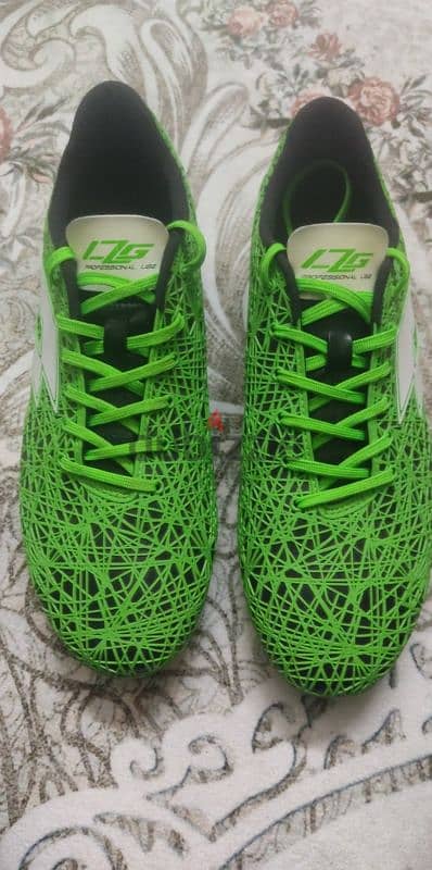 Football shoes Lotto 43 7