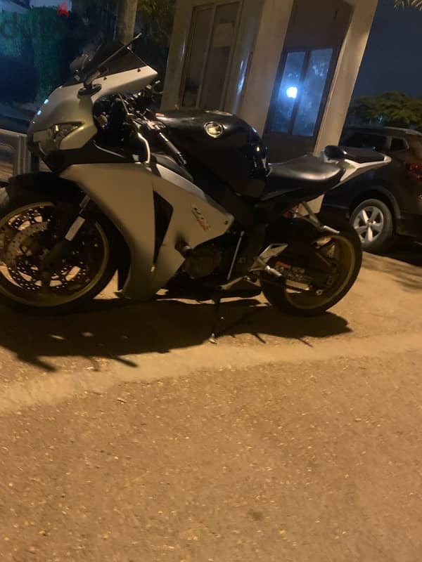 cbr 1000 2010 price for quick sale 5