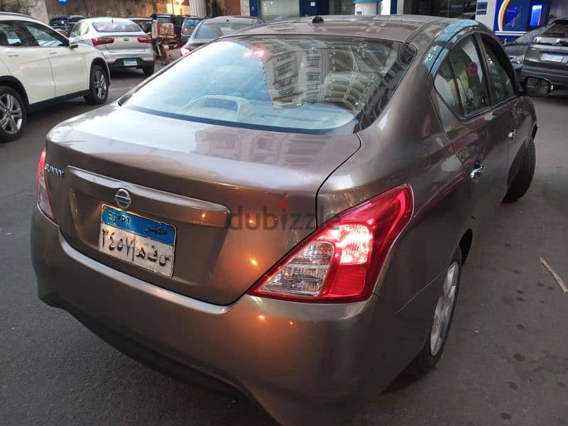 Nissan Sunny 2016 3