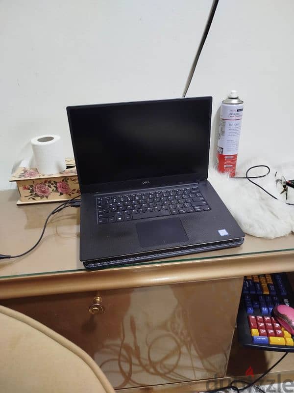 Dell XPS 15 9570 2