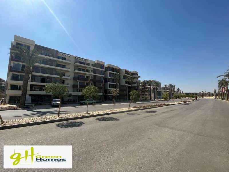 Townhouse for sale in Palm Hills New Cairo, area 224 m, with down payment and installments 10