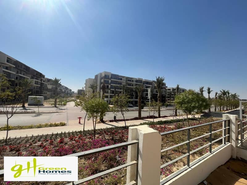 Townhouse for sale in Palm Hills New Cairo, area 224 m, with down payment and installments 11