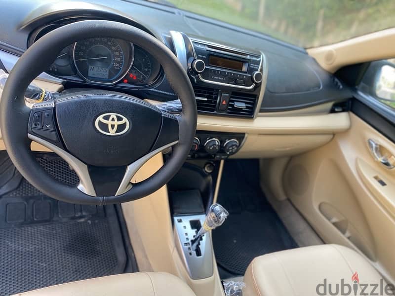 Toyota Yaris 2014 6