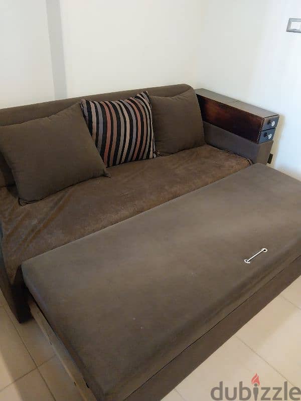 ركنة قطعتين بها سرير corner 2 piece with bed 4