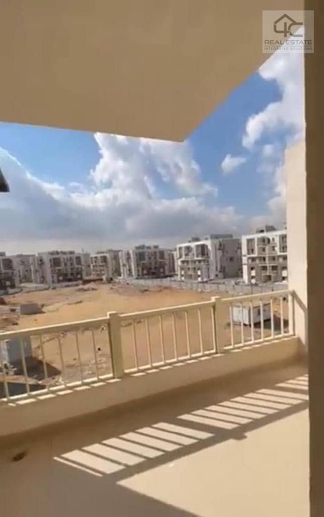 Fully finished 4 Bedrooms Duplex 280m with roof 125m overlooking the club house in Jayd Residence prime location Ready to Move 1