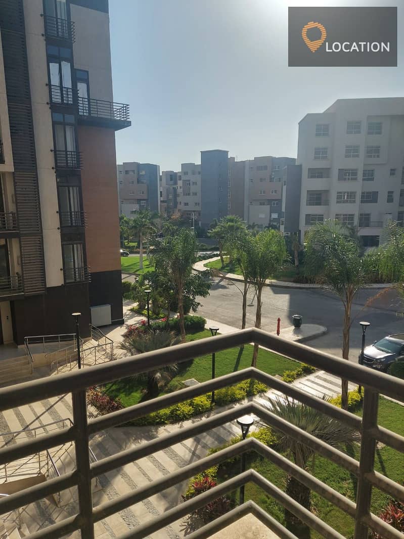 Apartment for sale in madinaty at phase B8 with special garden view 5