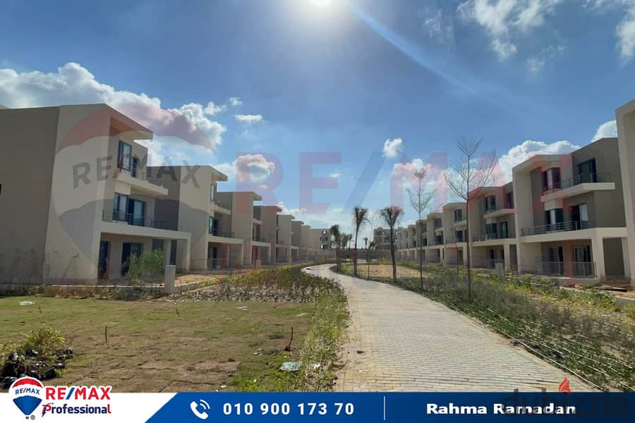 Own a distinctive residential unit in Palm Hills at less than the market price Direct on Green Spine 22