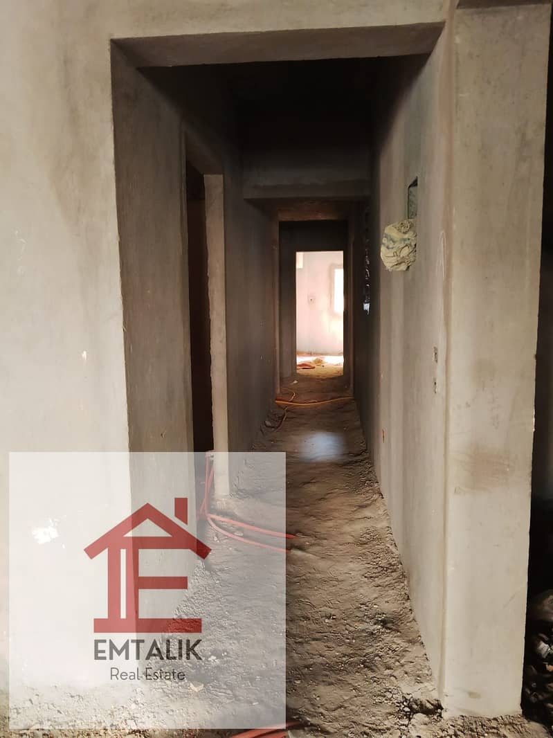 Apartment for sale in South Academy, in the heart of the Fifth Settlement, a minute from the northern 90th, at a special price and immediate delivery 5