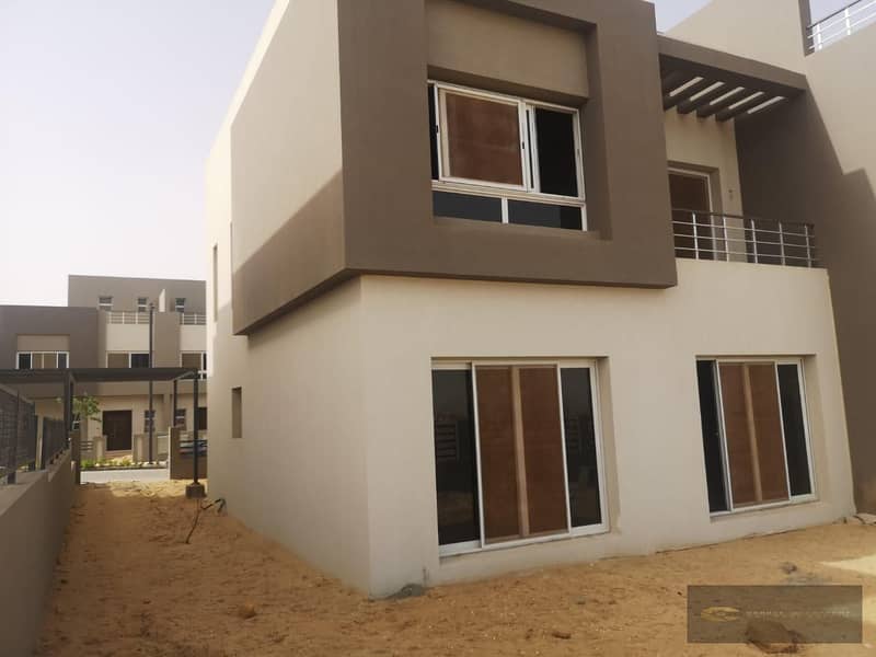 For Sale: Townhouse Corner Villa in "E-Taba" Compound  Exceptional position directly overlooking the hill 2