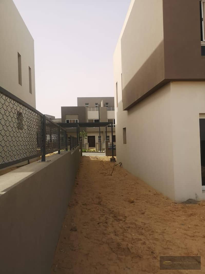 For Sale: Townhouse Corner Villa in "E-Taba" Compound  Exceptional position directly overlooking the hill 8