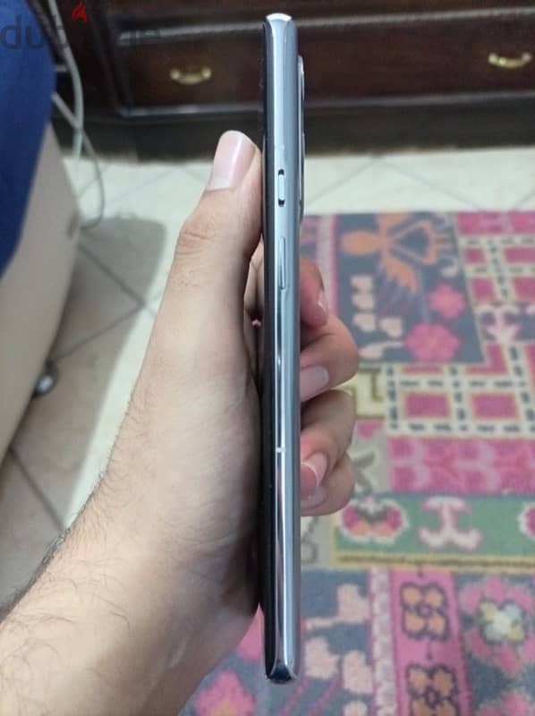 one plus 9pro وان بلس ٩برو 4