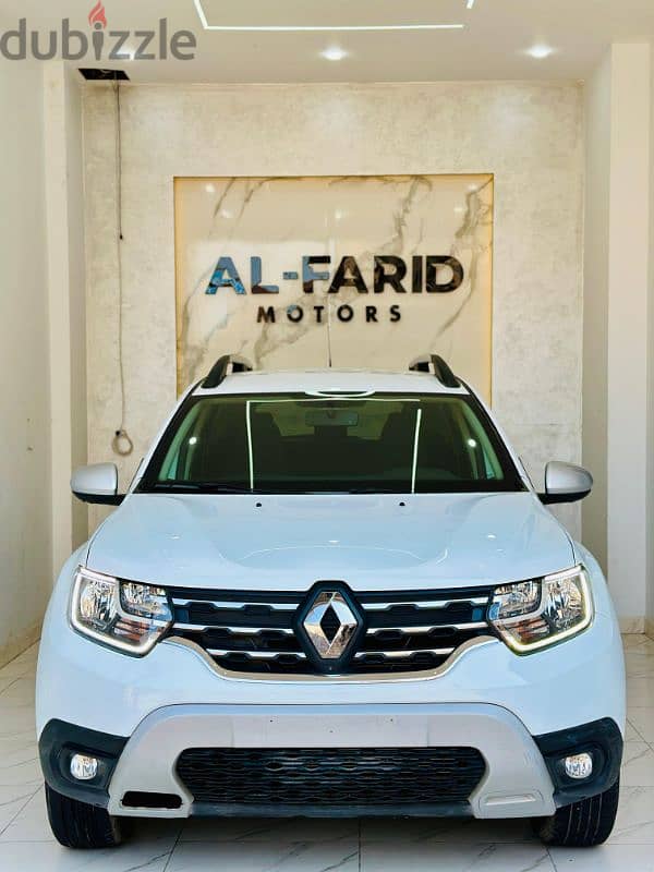 Renault Duster 2023 top line 20,000km 9