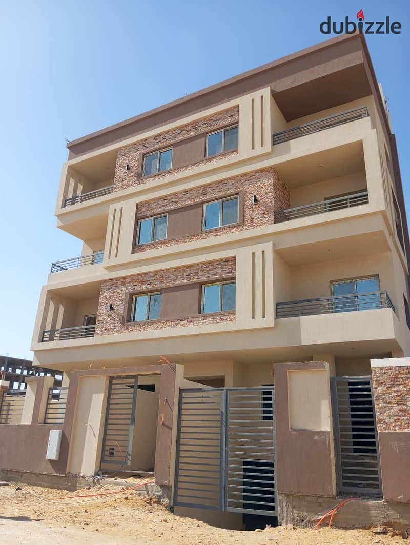 Own your apartment in Beit Al Watan, Fifth Settlement, at a discount. The price per square meter is 2000 pounds. Offer for a limited period. The apart 2