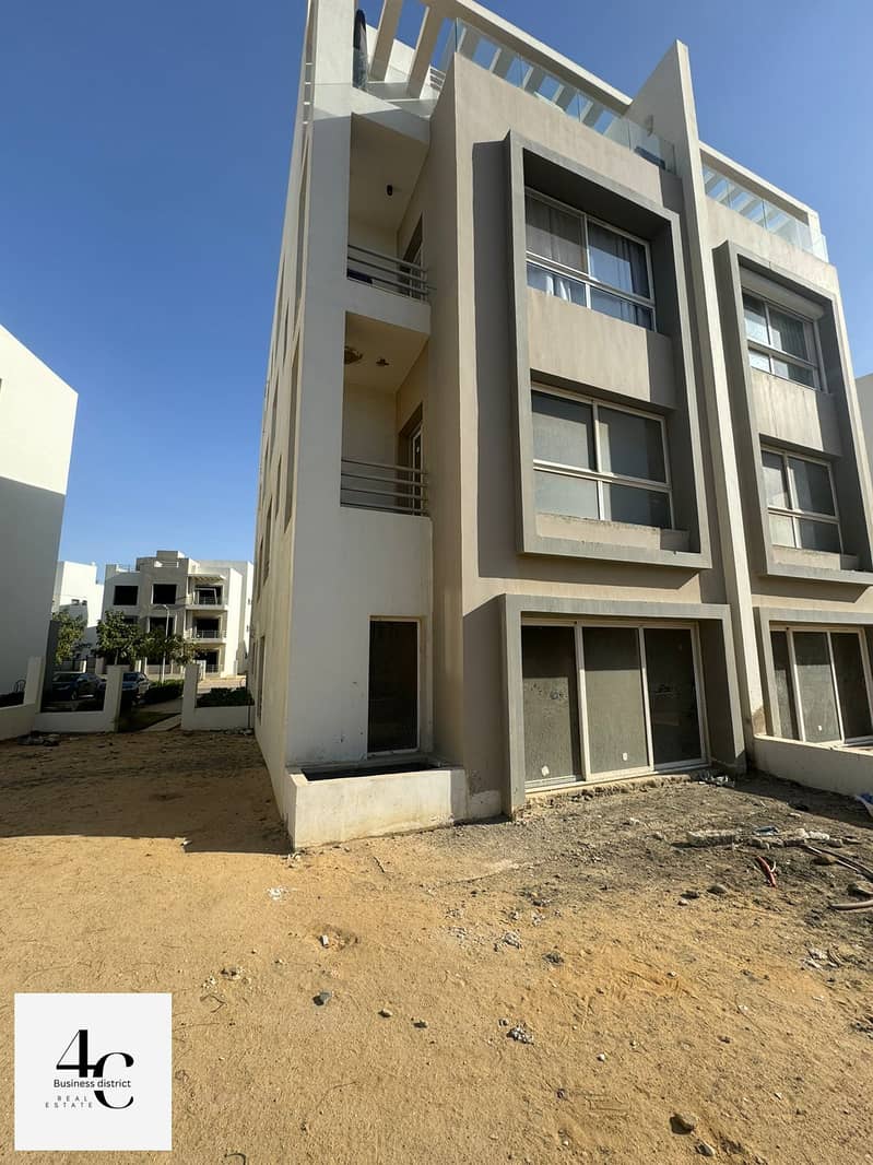 Lowest down payment duplex244m garden150m with possability of installments For sale  in best view in hyde park fifth settlement 5