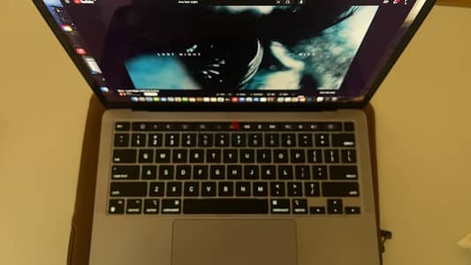 Macbook Pro Touch Bar M1 , 13"