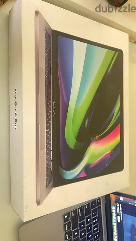 Macbook Pro Touch Bar M1 , 13" 7