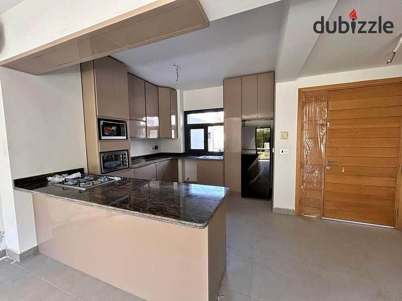 With only 20% down payment, duplex for sale, ready for immediate delivery, fully finished super lux quality, located in Al Brouj compoundm 4