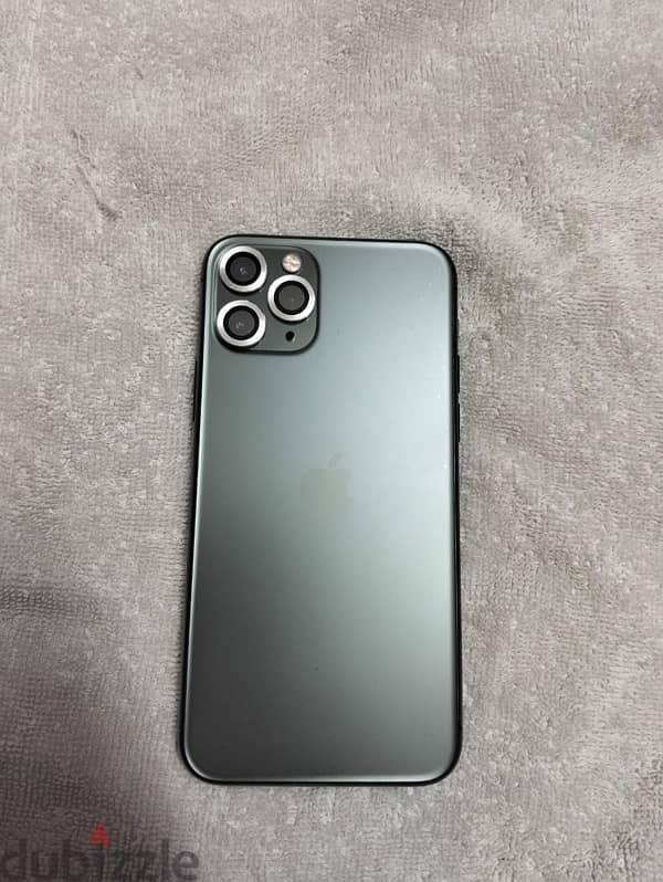 iphone11 pro  مساحه ٢٥٦ حاله ممتازه 3