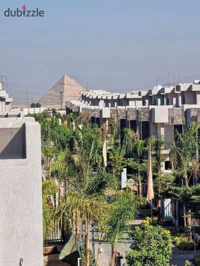 Immediate Delivery Penthouse with a Panoramic View of the Pyramids with Low Down Payment and 6-Year Installment Plan