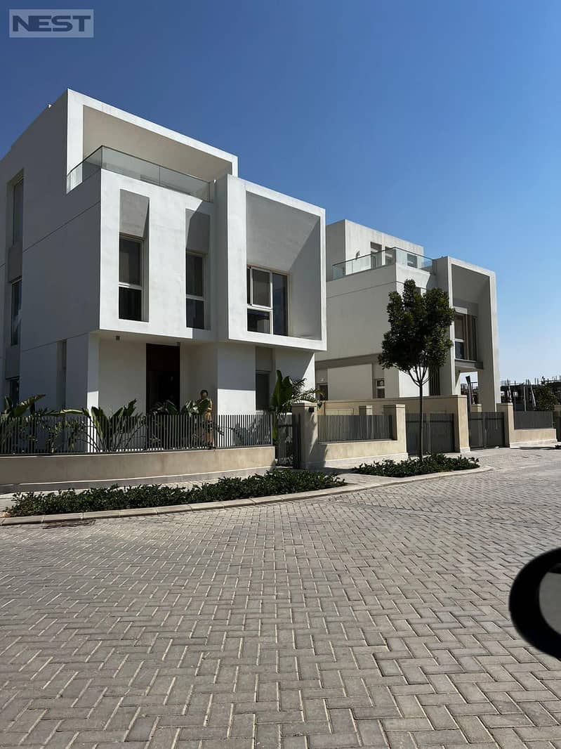 Villa standalone Resale Cairo Gate By Emaar elshikh Zayed Fully finished Ready to move 1