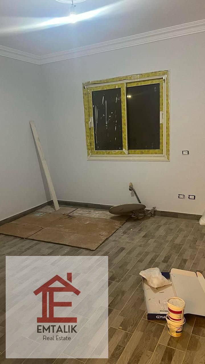 From the owner, an apartment for sale in Fifth Settlement, Al Zohour Life 1 Compound  Area: 156 square metres  First floor 12