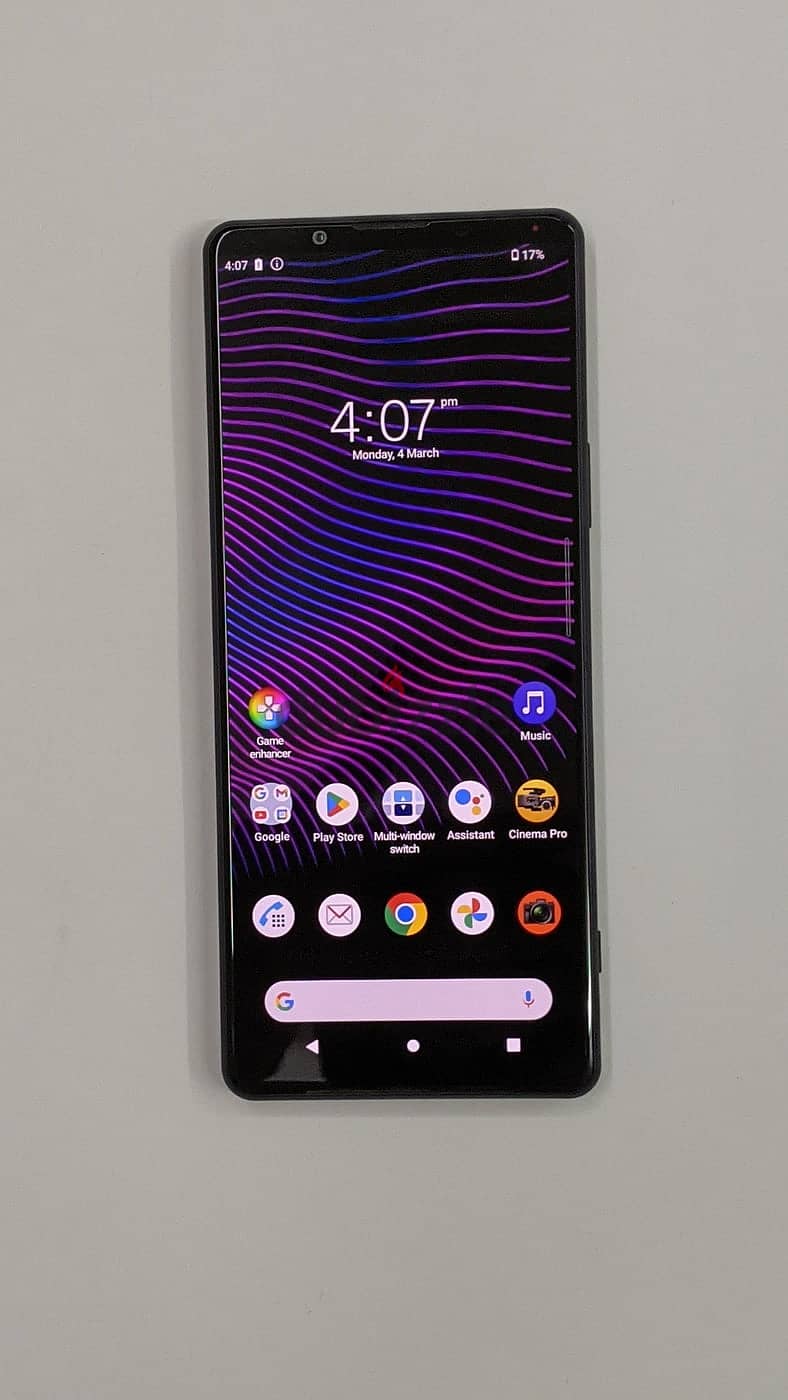 Sony Xperia 1 وارد انجلترا بلمعته  أعلى فئه ضد الميه   تليفون فقط بدو 1