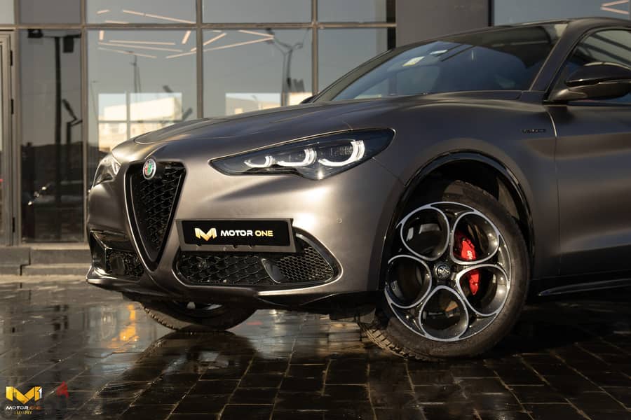 ALFA ROMEO STELVIO 2024 1