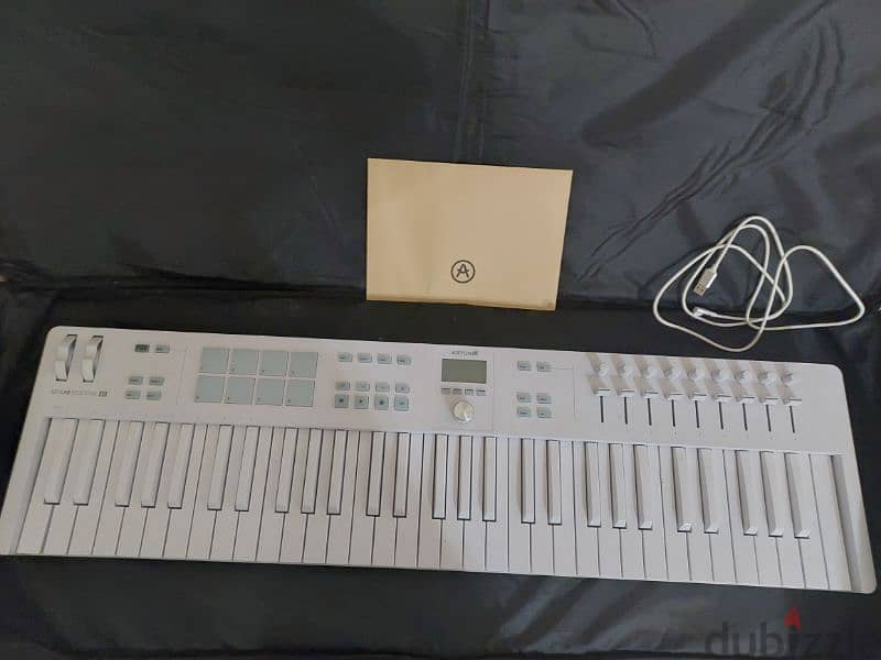 Arturia KeyLab Essential mk3 61-key Keyboard Controller – Alpine White 1