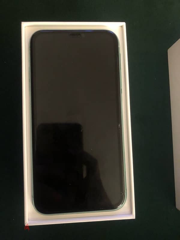 IPHONE 11 64G used like new 2