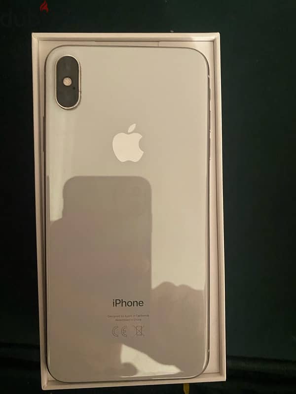 iPhone XS MAX 64G used like new 1