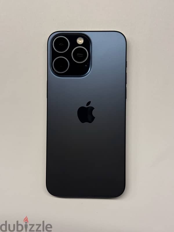 Iphone 15 pro max - 1 tb Like New - ايفون ١٥ برو ماكس استخدام ممتاز 3