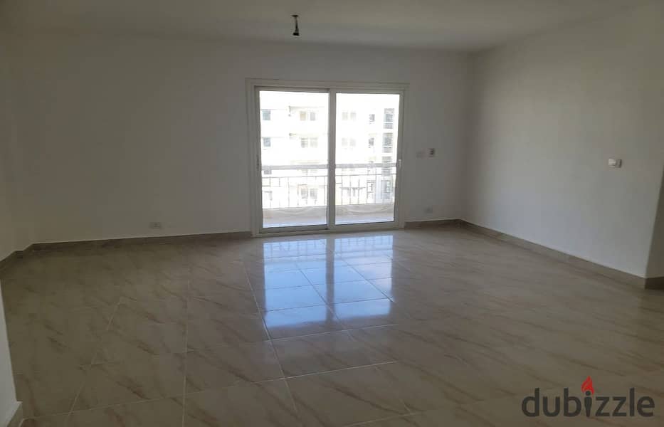 Apartment for sale, immediate receipt, 3 rooms, installments over 7 years, in Madinaty B12 1