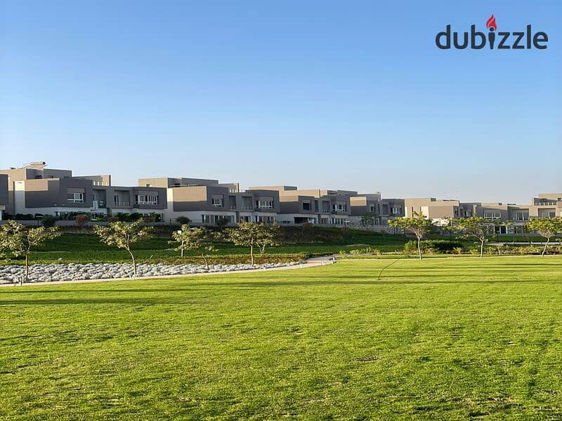 Receive immediately a twin house of 395 sqm in ETAPA Compound, Sheikh Zayed, with installments over 10 years. 30