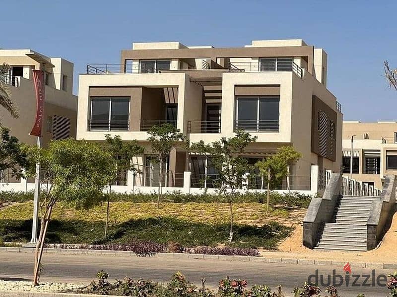 Townhouse 268 m prime location ready for viewing in Palm Hills New Cairo Compound 4