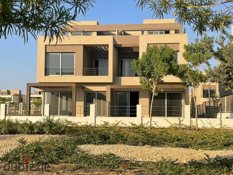 Townhouse 268 m prime location ready for viewing in Palm Hills New Cairo Compound 13