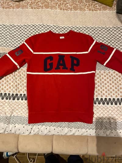 GAP original sweatshirt (size 12-16 years old)