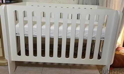 “Hedeya” Baby crib excellent condition for Sale