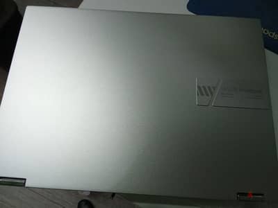 Asus VivoBook Core i5 Touch screen Fold