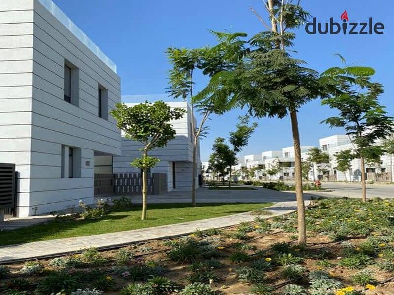 Townhouse Corner Immediate Delivery Fully Finished in Al Burouj Compound, Al Shorouk, next to the International Medical Center 6