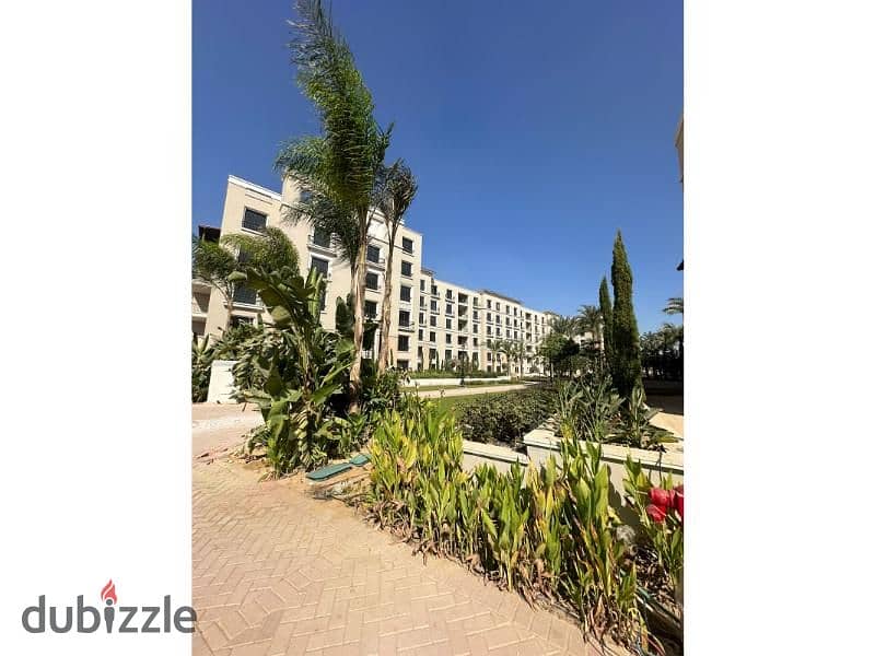 Apartment for sale, immediate receipt, fully finished, with air conditioners, in Village West Compound in the heart of Sheikh Zayed 7